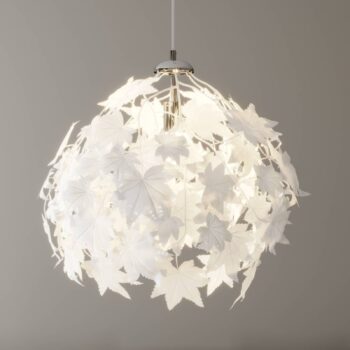 Závesná lampa Maple v lístkový vzhľad 38 cm
