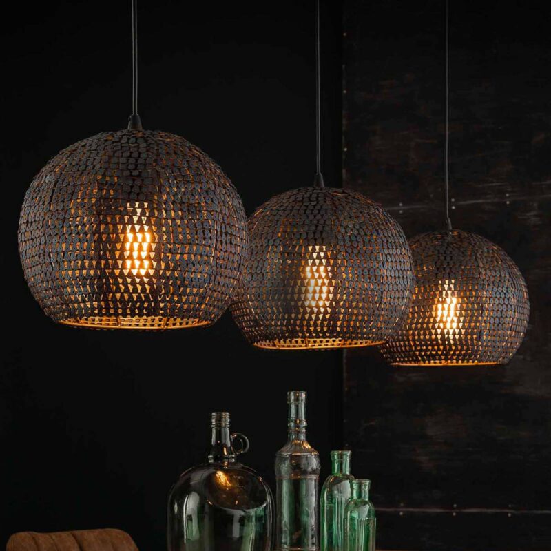 Závesná lampa Setengah 3-pl., tienidlá okrúhle Závesná lampa Setengah 3-pl., tienidlá okrúhle