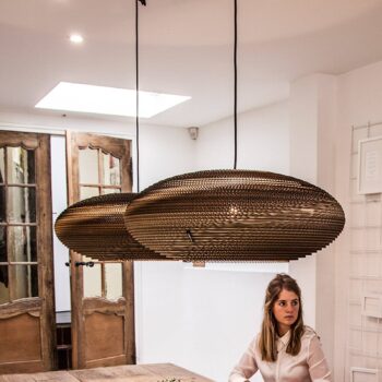Závesná lampa Think Paper Jazzy, kartónové tienidlo, Ø 89 cm