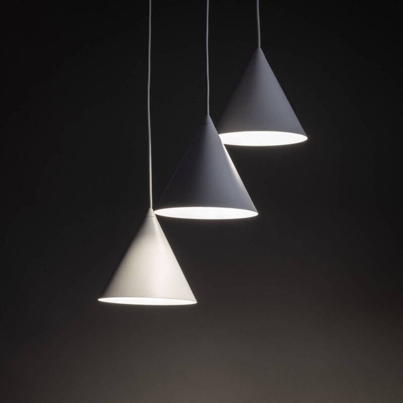 Závesné svietidlo Cono, trojsvetlo, kruhové, Ø 42 cm, biele Závesné svietidlo Cono, trojsvetlo, kruhové, Ø 42 cm, biele