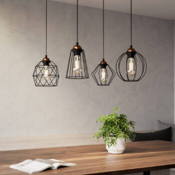 Závesné svietidlo Galaxy so štyrmi tienidlami na lampu