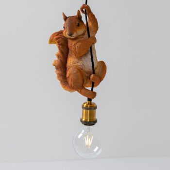 Závesné svietidlo KARE Squirrel s modelom veveričky