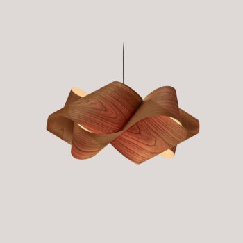 Závesné svietidlo LZF Swirl, prírodné čerešňové drevo, Ø 75 cm