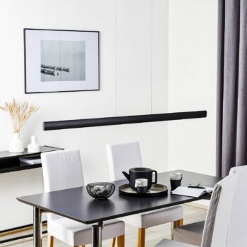 Závesné svietidlo Runa LED, čierne, dĺžka 152 cm
