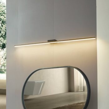 Zrkadlová lampa Lucande LED Kivana, čierna, kov, 120 cm IP44