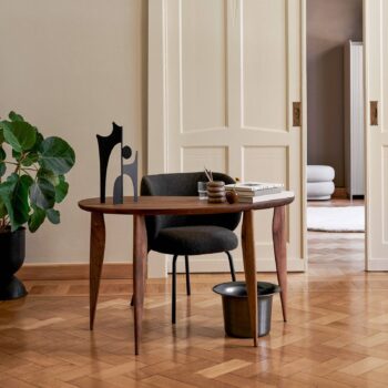 ferm LIVING Socha Contour Piece, čierna, výška 42,7 cm