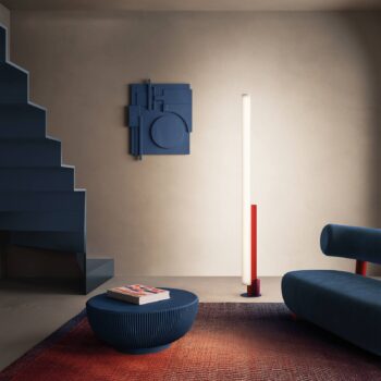kdln LED stojacia lampa Model T, farebná, výška 185 cm, stmievač