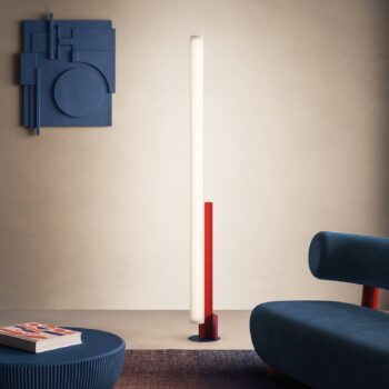 kdln LED stojacia lampa Model T, farebná, výška 185 cm, stmievač