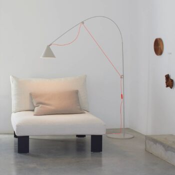 midgard LED stojacia lampa AYNO L, sivá/oranžová, 3 000 K, 166 cm