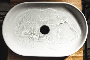 DEANTE - Nero stojaca kúpeľňová konzola - 66.5x50 cm CST_X60A