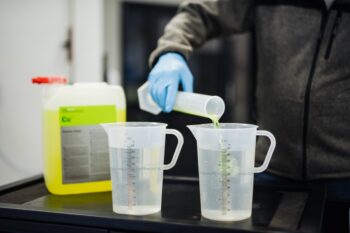 KOCH CHEMIE - Koch Chémia Prípravok na čistenie a umývanie podláh Koch Cosmo Clean 22 kg EG4193022
