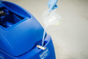 KOCH CHEMIE - Koch Chémia Prípravok na čistenie a umývanie podláh Koch Cosmo Clean 22 kg EG4193022
