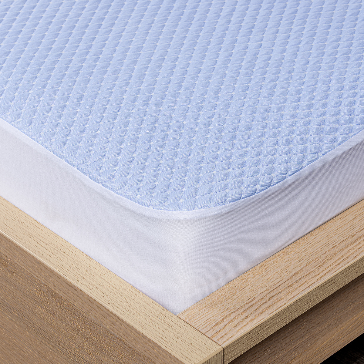 4home Chladiaci nepriepustný chránič matraca s lemom Cooler, 140 x 200 cm 4home Chladiaci nepriepustný chránič matraca s lemom Cooler, 140 x 200 cm