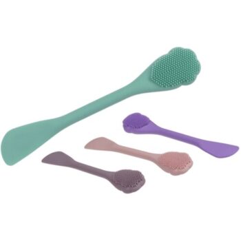 Čistiaca kefka a aplikátor masky 2v1