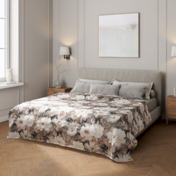 Prehoz prešívaný do štvorcov, svetlé kvety na sivom podklade so svetlo ružovou a béžovou, Gardenia, 142-13