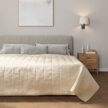 Prehoz  s pozdĺžným prešívaním, krémová perleť, Damasco, 141-73