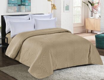 Béžový prešívaný prehoz s motívom lístia Šírka: 170 cm | Dĺžka: 210 cm