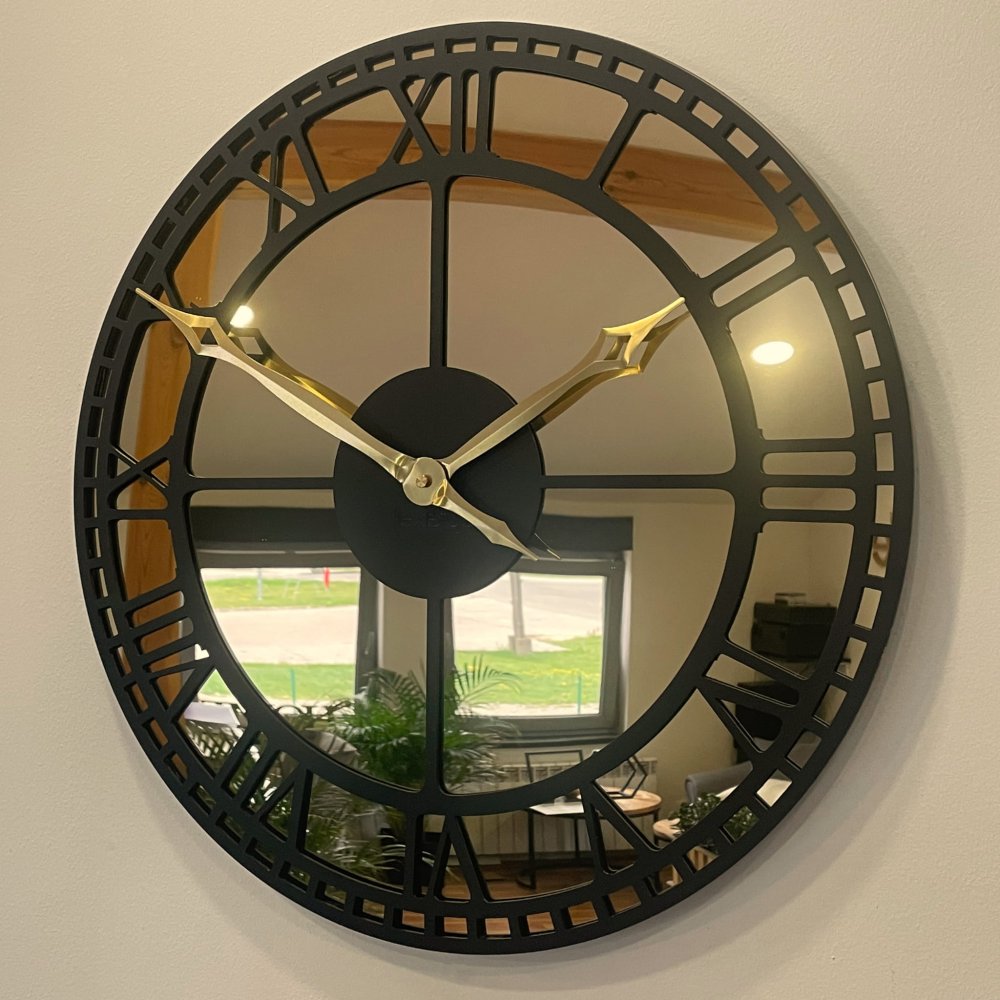 Kovové nástenné hodiny 50 cm so zlatým zrkadlom Kovové nástenné hodiny 50 cm so zlatým zrkadlom