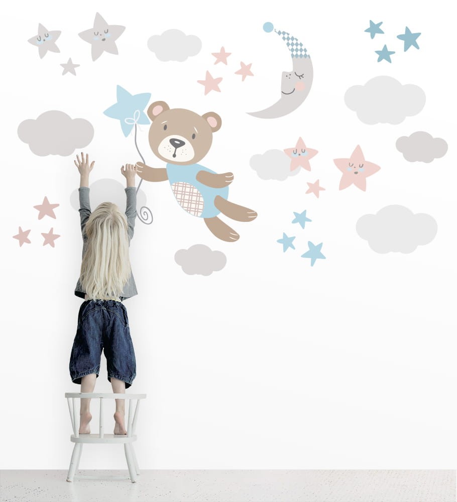 Nálepka na stenu s lietajúcim macíkom na oblohe Nálepka na stenu s lietajúcim macíkom na oblohe