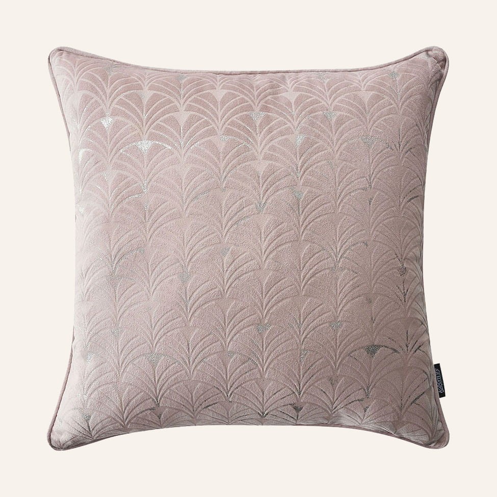 Svetloružová zamatová obliečka Glossy 45 x 45 cm Svetloružová zamatová obliečka Glossy 45 x 45 cm