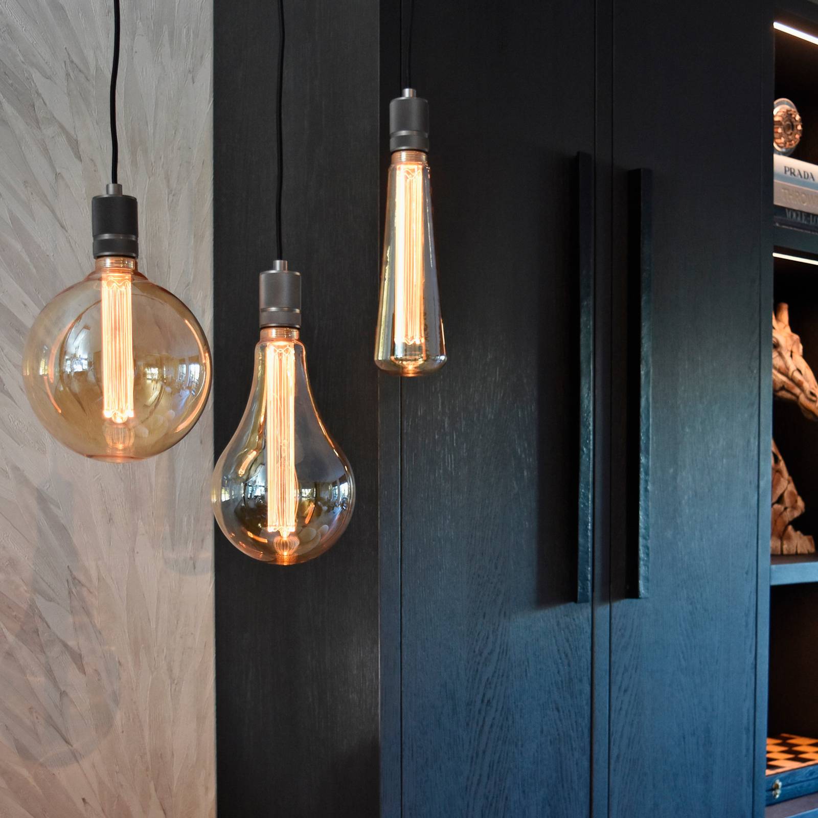 Calex Royal Osby LED E27 3,5W 1 800K stmieva zlatá Calex Royal Osby LED E27 3,5W 1 800K stmieva zlatá