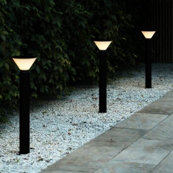 Chodníkové svetlo Noorstad v čiernej farbe