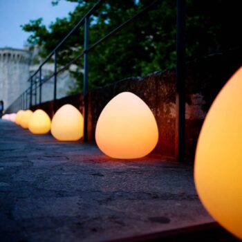 Dekoratívne záhradné svetlo Stone XL - ovládateľné