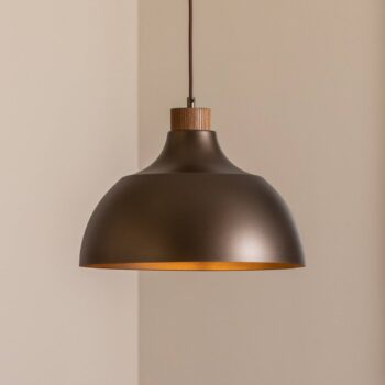 Envostar závesné svietidlo Kaitt, hnedé, Ø 34 cm, drevený detail