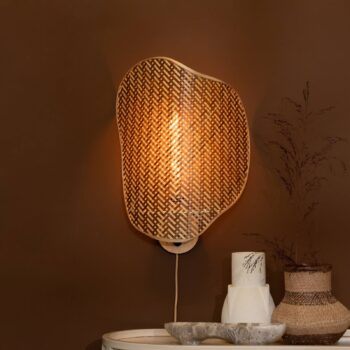 GOOD & MOJO nástenné svetlo Kinabalu, hnedé, 50 cm, bambusová zástrčka