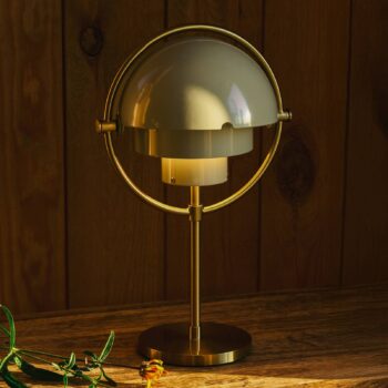 Gubi Akumulátorová stolová lampa Multi-Lite, mosadzová farba/sivá, 30 cm