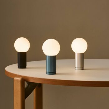 HAY stolová LED lampa TURN ON, čierna, výška 20 cm, stmievateľné