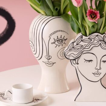 KARE Favola Lady váza, výška 30 cm, keramika, čierna/biela