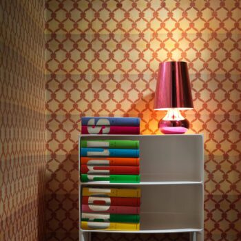 Kartell Cindy stolová LED lampa, ružová metalická