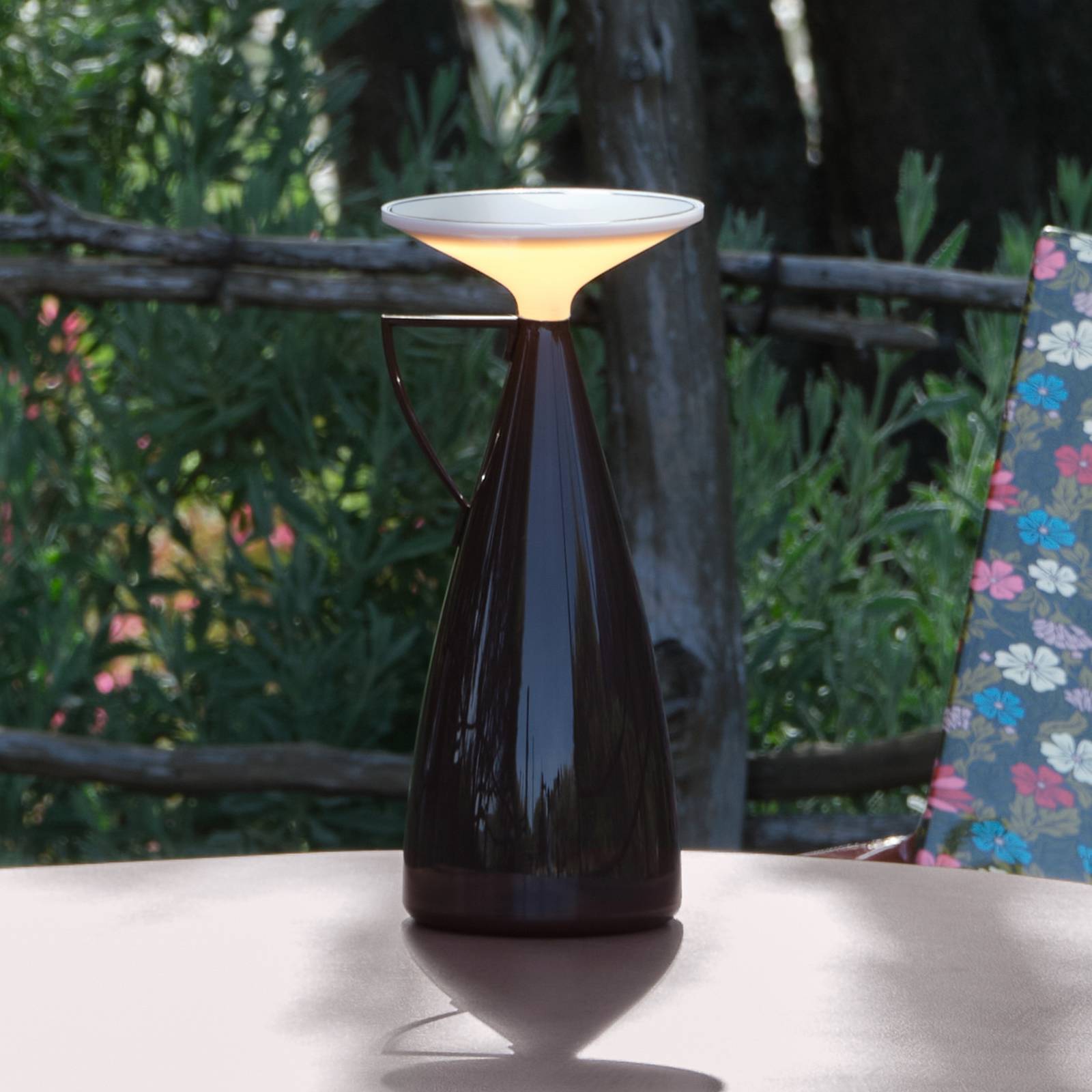 Kartell stolová LED lampa Camomille, tmavočervená, stmievateľné Kartell stolová LED lampa Camomille, tmavočervená, stmievateľné