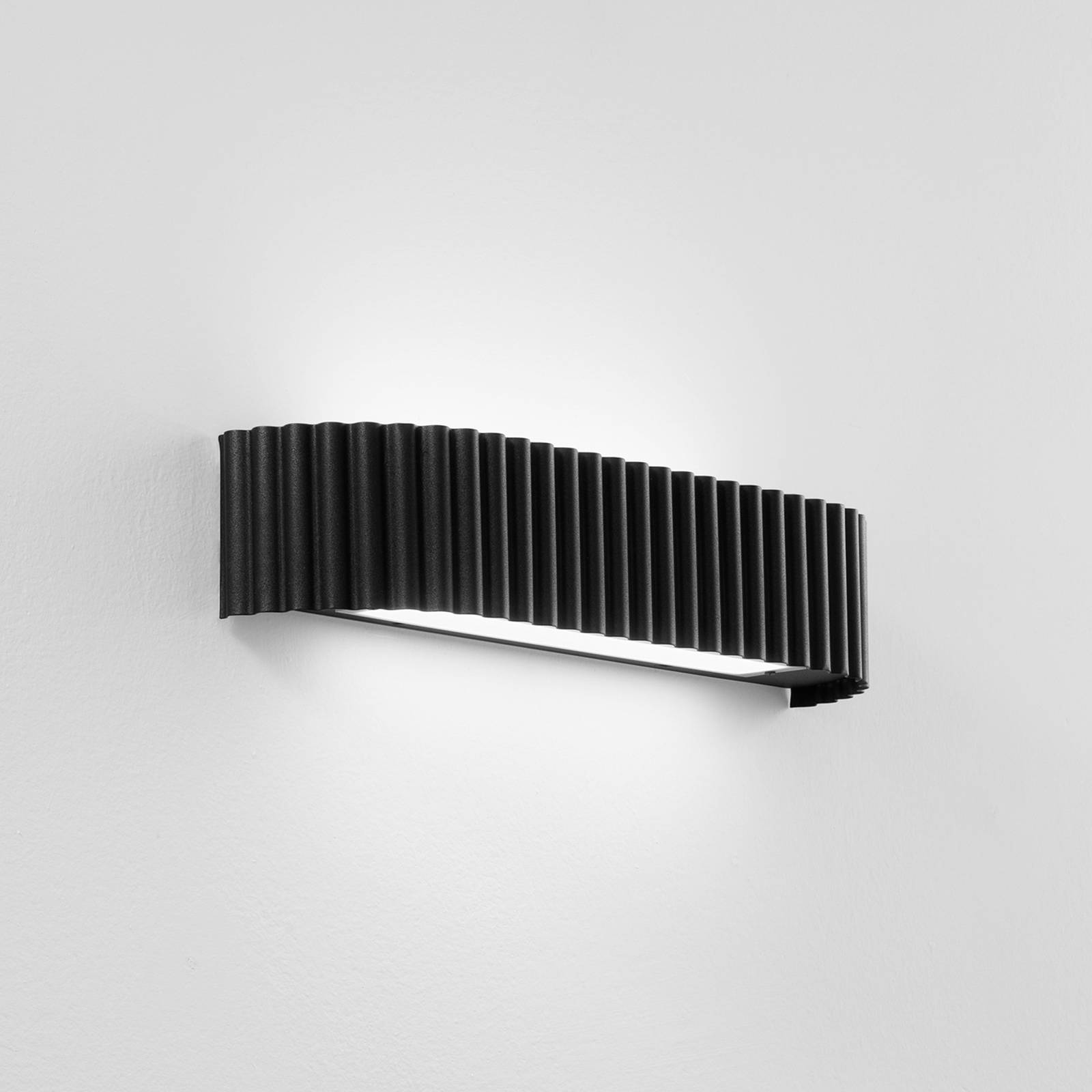 LED nástenné svetlo Niike, čierna, šírka 40 cm, kov, CCT LED nástenné svetlo Niike, čierna, šírka 40 cm, kov, CCT