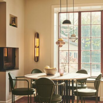 LED závesné svietidlo Nutty XL, číre / čierne, Ø 30 cm, sklo