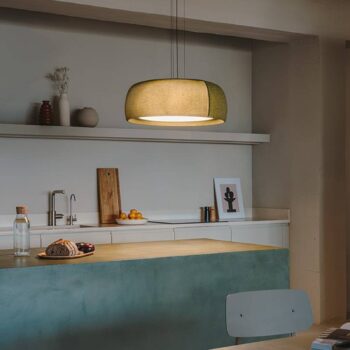 LEDS-C4 LED závesná lampa Gong, zelená, 3 000 K, Ø 61,2 cm, tkanina