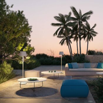 LOOM DESIGN LED stojacia lampa na batérie Modi, CCT, RGB, biele