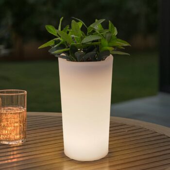 Lindby LED nabíjateľná váza na kvety Florista, RGB, IP54, Ø 12cm, biela