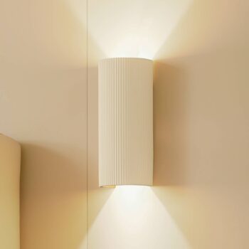 Lindby Nástenné svetlo Colja, okrúhle, výška 30,5 cm, sadra, béžová