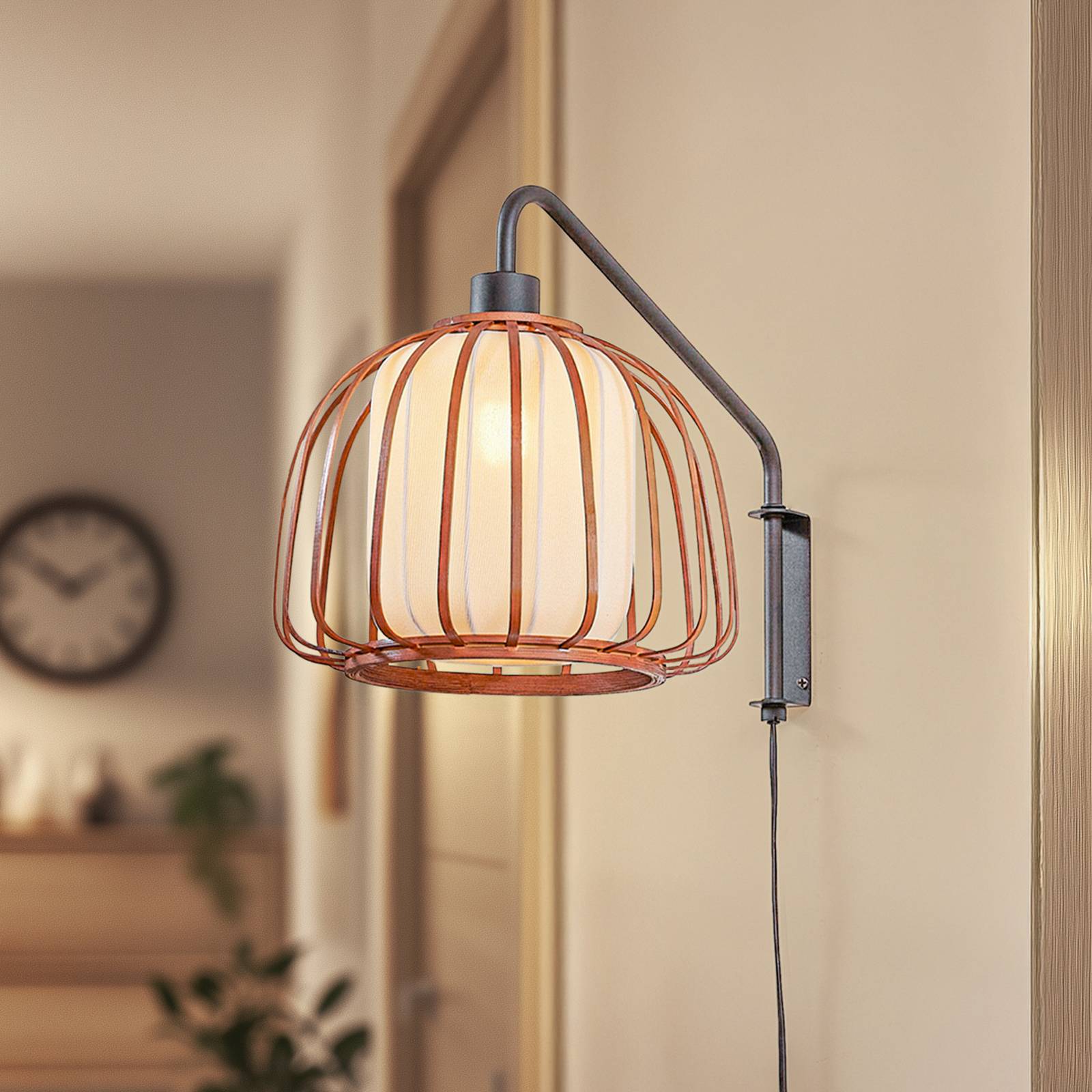 Lindby Nástenné svetlo Davella, Ø 26 cm, čierne, bambus, textil Lindby Nástenné svetlo Davella, Ø 26 cm, čierne, bambus, textil