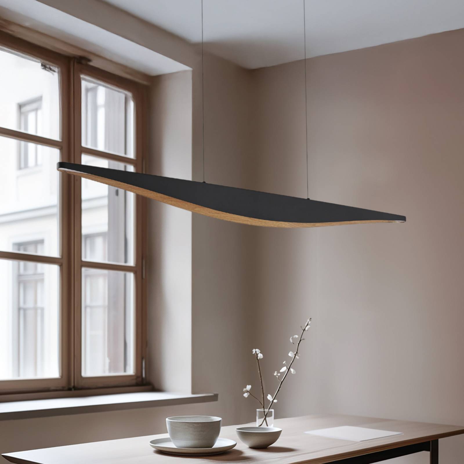 Lucande LED závesné svietidlo Clavit, čierne, 140 cm, stmievateľné Lucande LED závesné svietidlo Clavit, čierne, 140 cm, stmievateľné