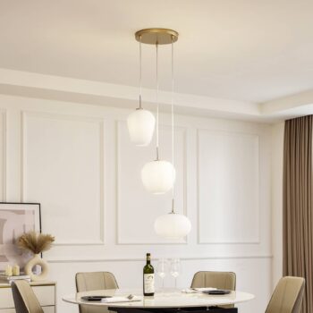 Lucande závesné svietidlo Quinara, 3-svetelné, opál, sklo, Ø 52 cm