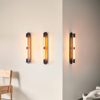 Nástenné svetlo Liberty Double, čierne, 2-pl., výška 83 cm