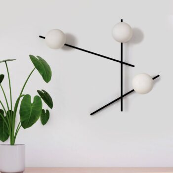 Nástenné svetlo Mikado, mliečne sklo, 3-plameňové