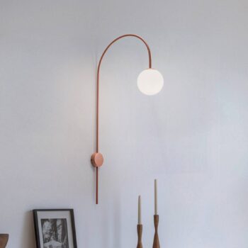 Nástenné svetlo Una, kov, sklo, koralovo červená