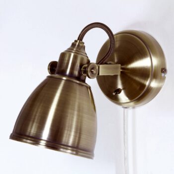 Nástenné svietidlo Fjällbacka so starožitným povrchom