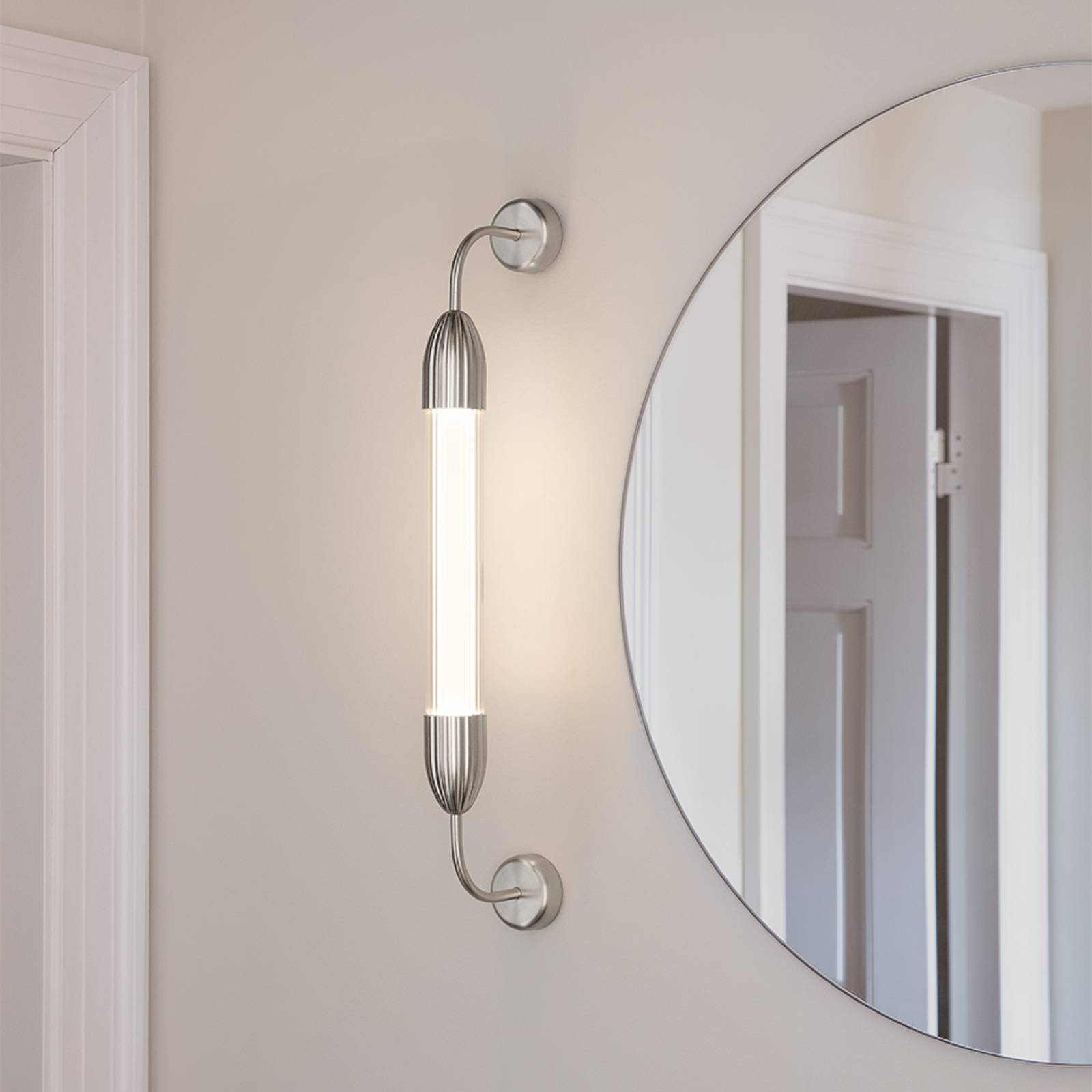 Nástenné svietidlo UMAGE Lemon Squeeze, 1 svetlo, L 77 cm, oceľ Nástenné svietidlo UMAGE Lemon Squeeze, 1 svetlo, L 77 cm, oceľ