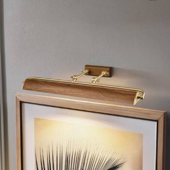 Nástenné svietidlo Winchfield, šírka 70 cm, farba dreva/mosadz