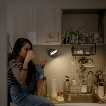 OSRAM LED akumulátorové nástenné svetlo NIGHTLUX CONE, čierne, touchdim